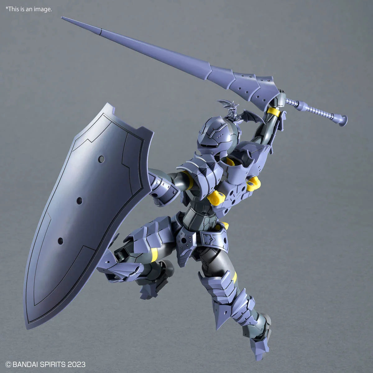30MF LIBER LANCER - Posing