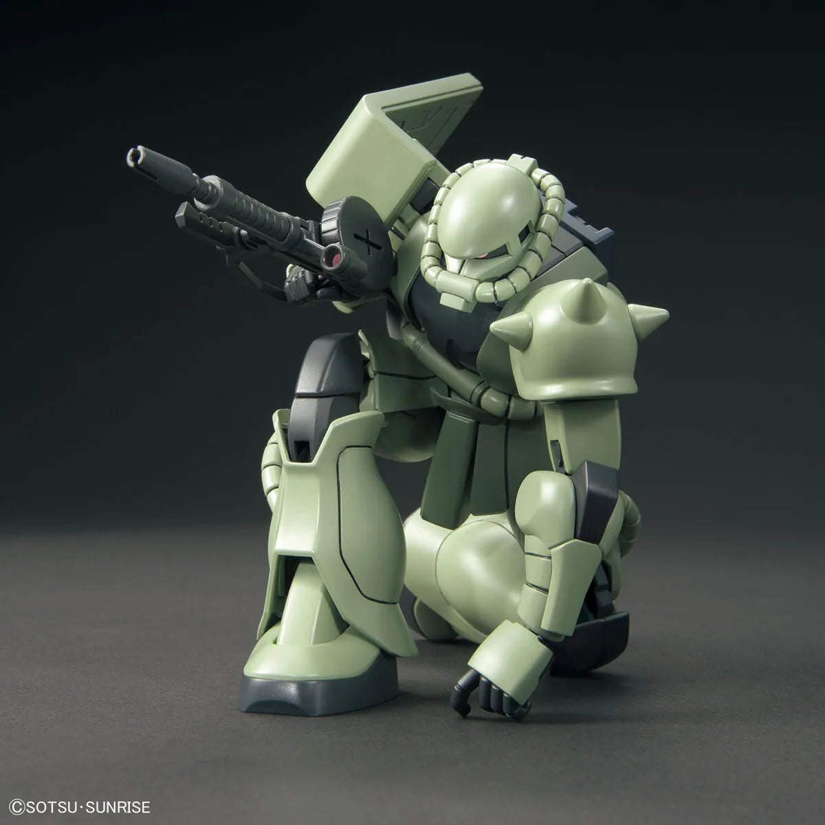 Gunpla MS-06 Zaku II HG 1/144 – maquette montée pose