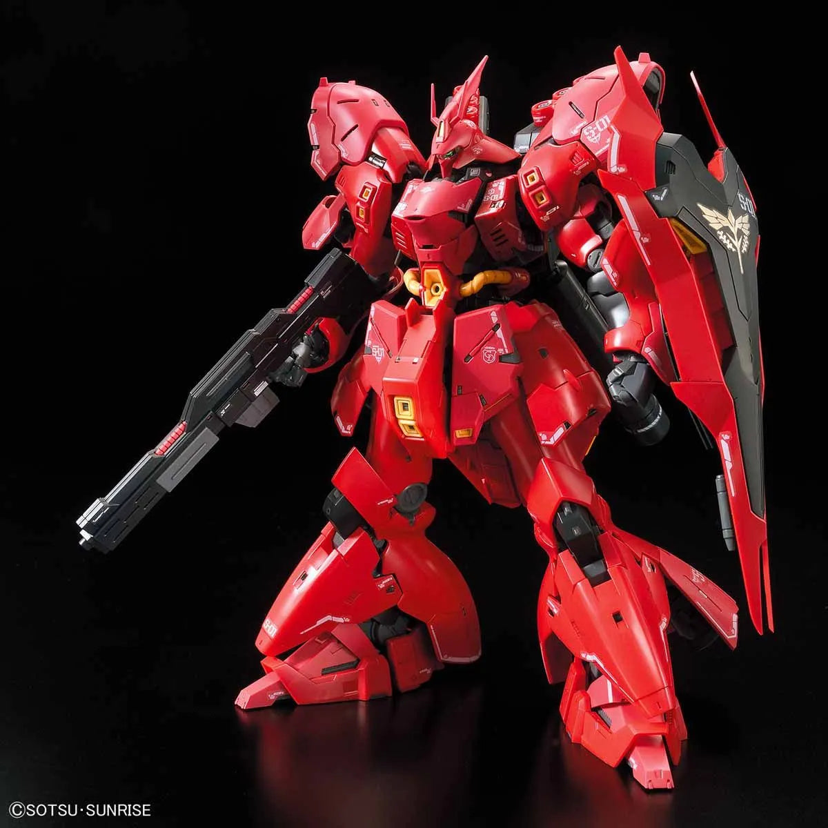 Gunpla Sazabi RG 1/144 – maquette montée vue arrière