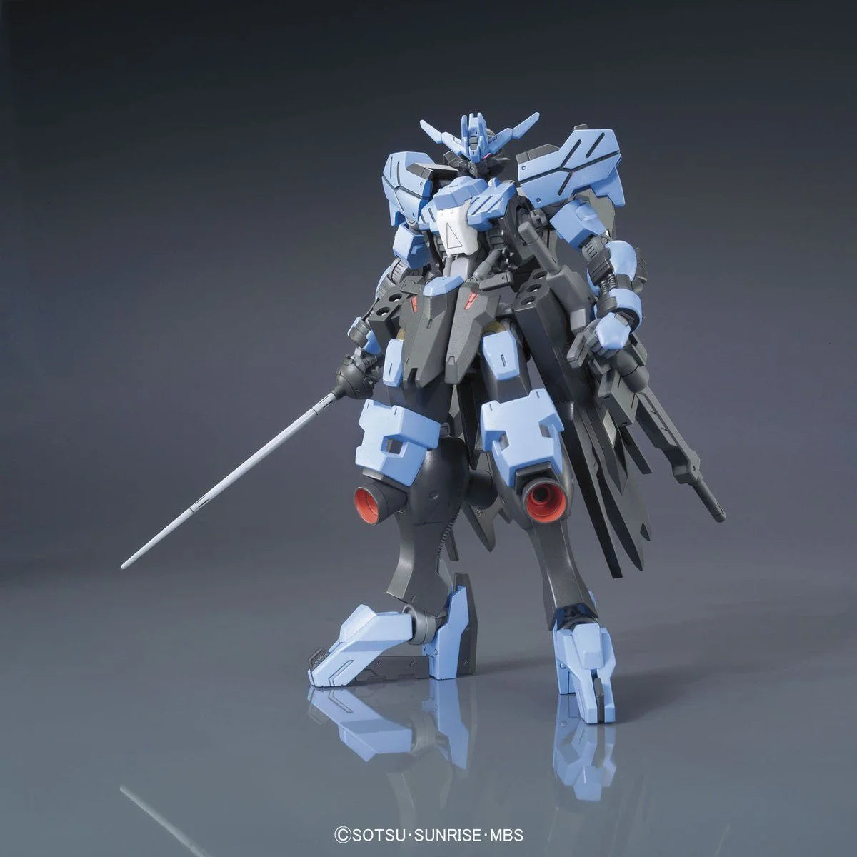 Gunpla HG Gundam Vidar - Posing avec sabre