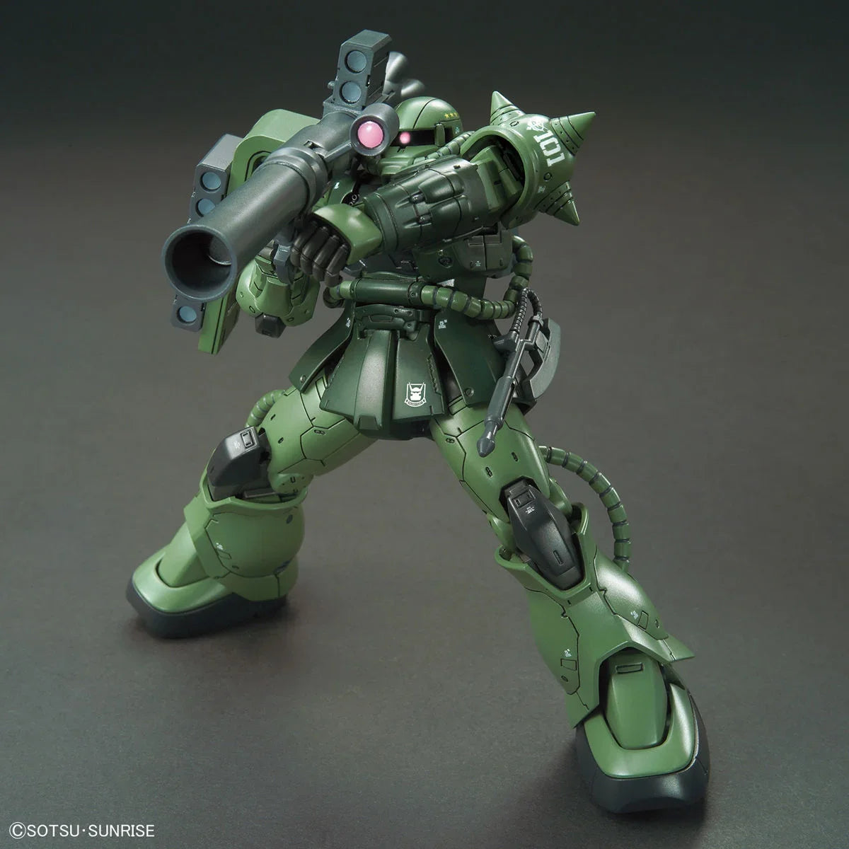 HG 1/144 Zaku Gundam The Origin - Posing