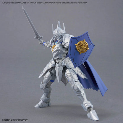 30MF CLASS UP ARMOR LIBER COMMANDER - Posing avec glaive et bouclier