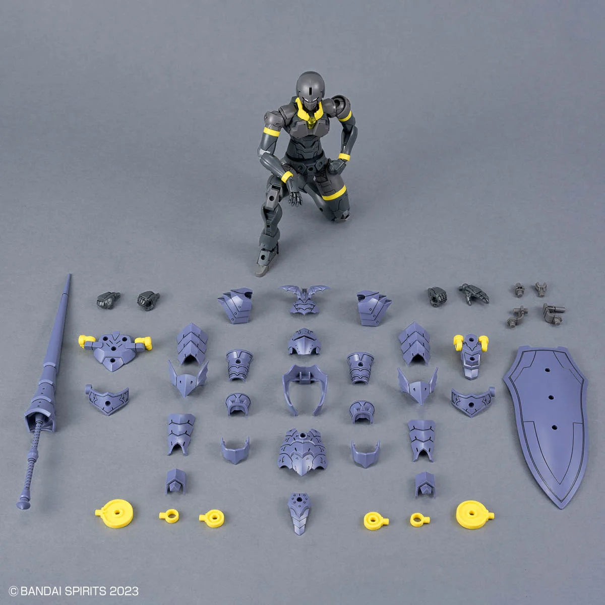 30MF LIBER LANCER - Silhouette, armes et pièces d'armure