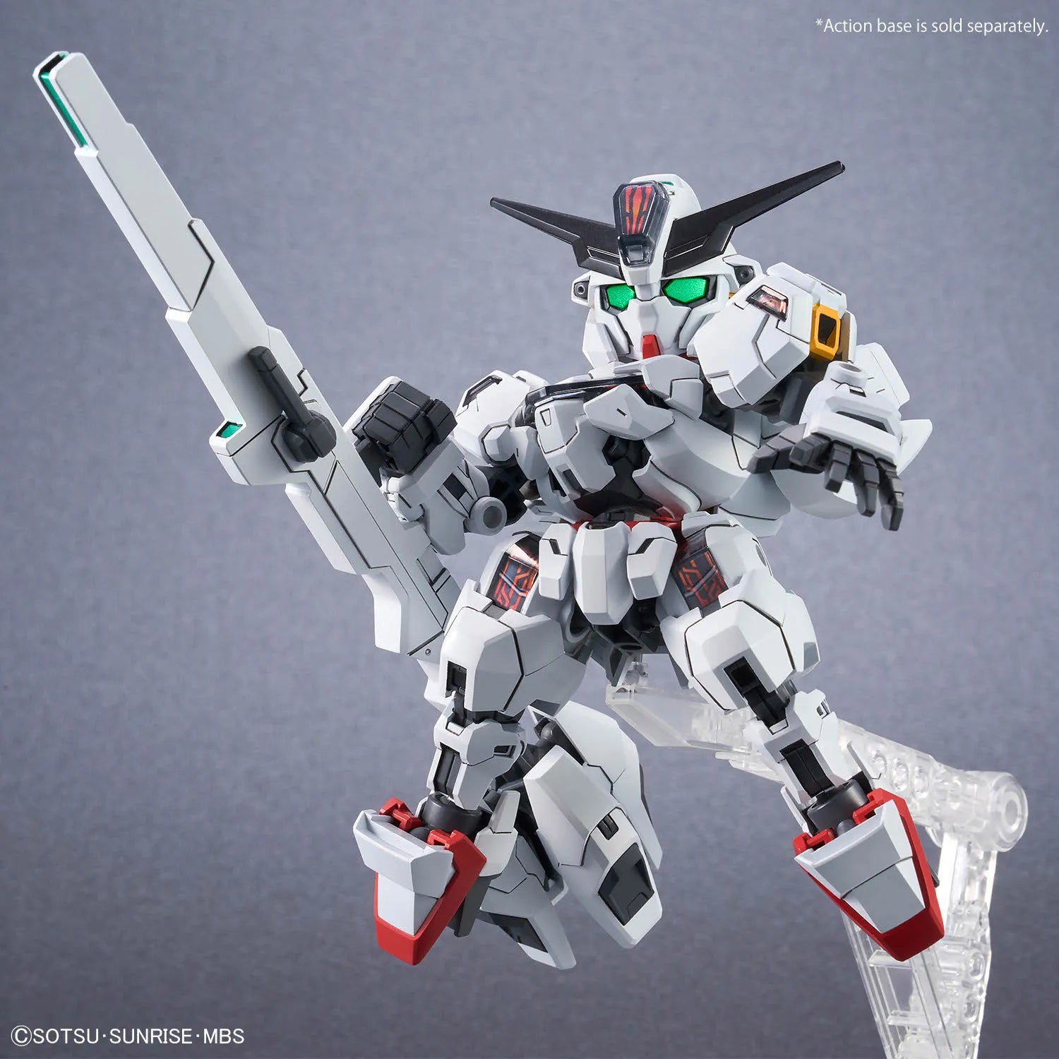 Gunpla SD Cross Silhouette Gundam Calibarn – maquette montée posing