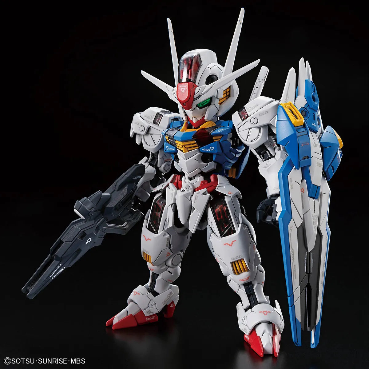 Gunpla Gundam Aerial MGSD – maquette montée vue de face avec bouclier