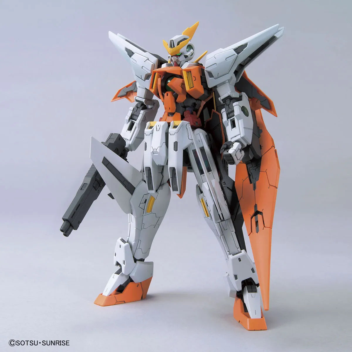 Gunpla Gundam Kyrios MG 1/100 – maquette montée vue avant