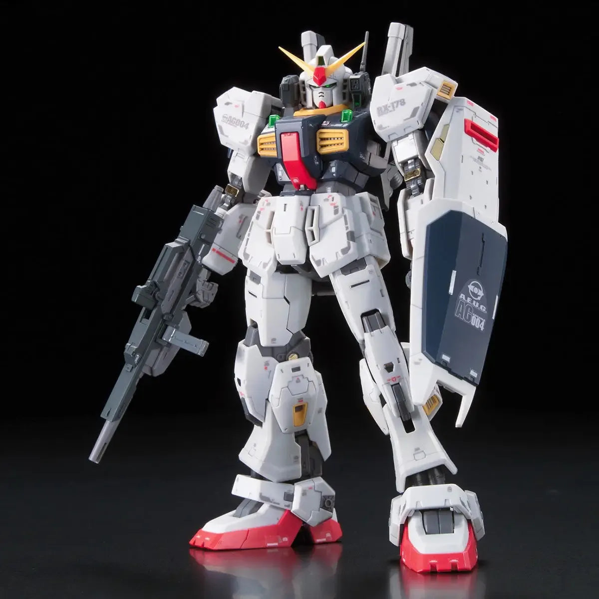 Gunpla Gundam Mk-II AEUG RG 1/144 – maquette montée vue avant
