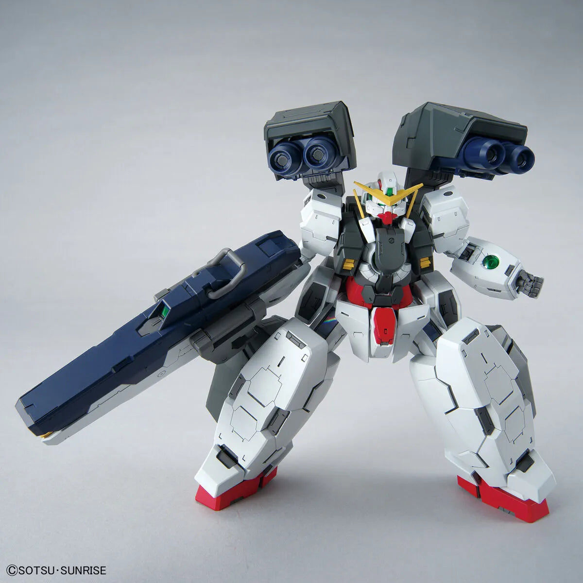Gunpla Gundam Virtue MG 1/100 – maquette montée pose