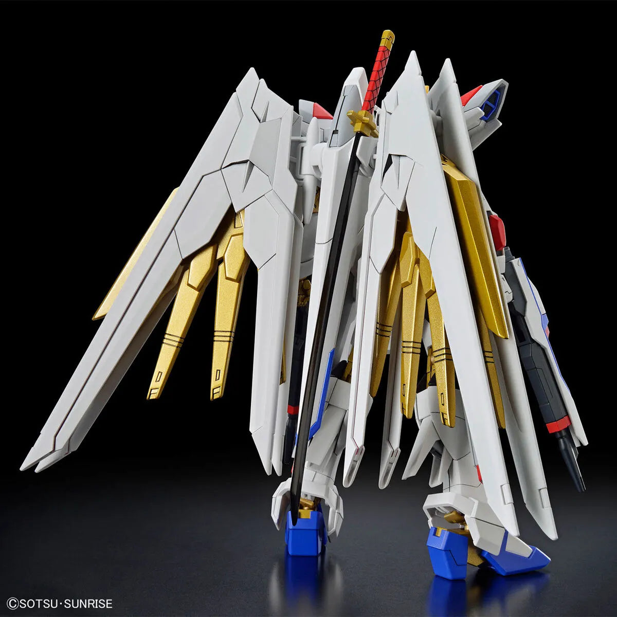 Gunpla Mighty Strike Freedom Gundam HG 1/144 – maquette montée vue arrière