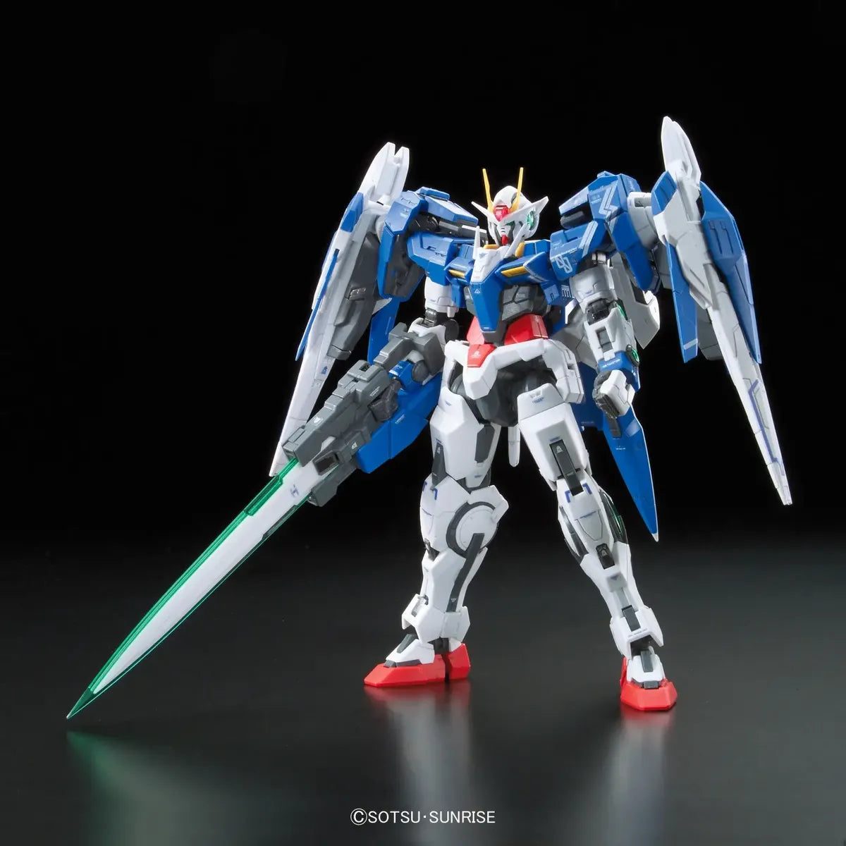 Gunpla OO Raiser RG 1/144 – maquette montée vue de face
