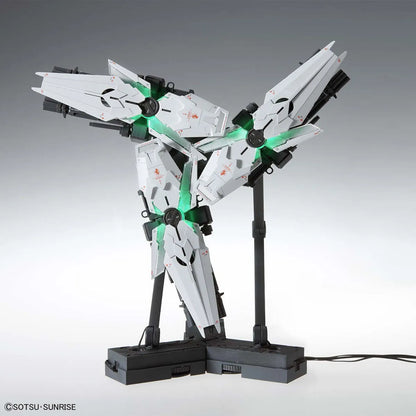 Gunpla Unicorn Gundam MGEX 1/100 – maquette montée vue bouclier