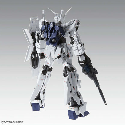 Gunpla Unicorn Gundam MGEX 1/100 – maquette montée vue de dos