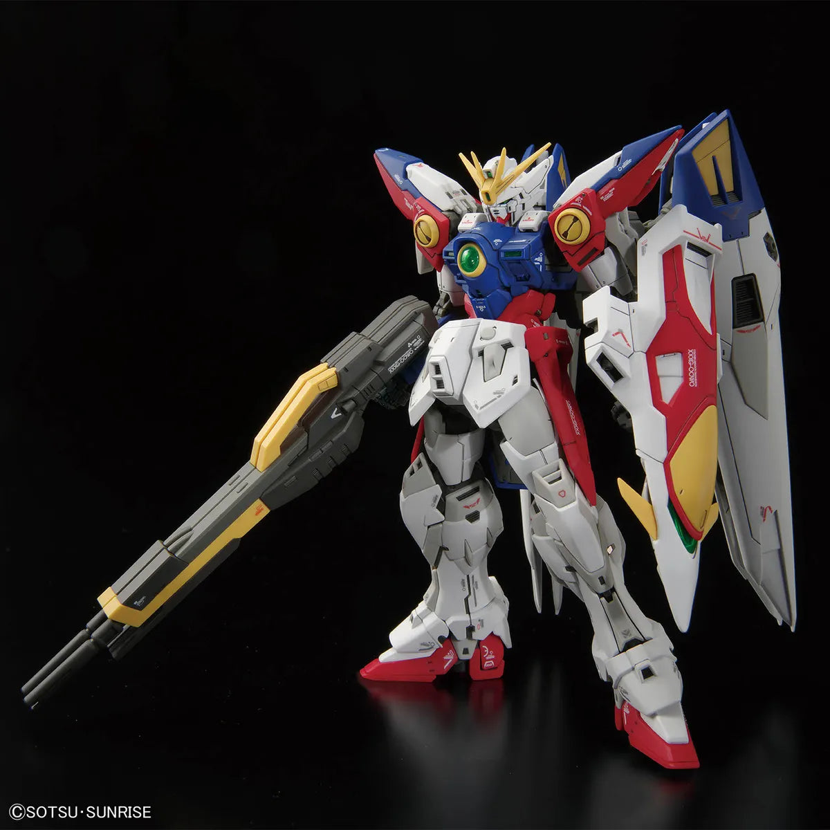 Gunpla Wing Gundam Zero HG 1/144 – maquette montée vue avant