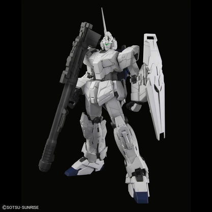 Gunpla Unicorn Gundam PG 1/60 – maquette montée vue avant