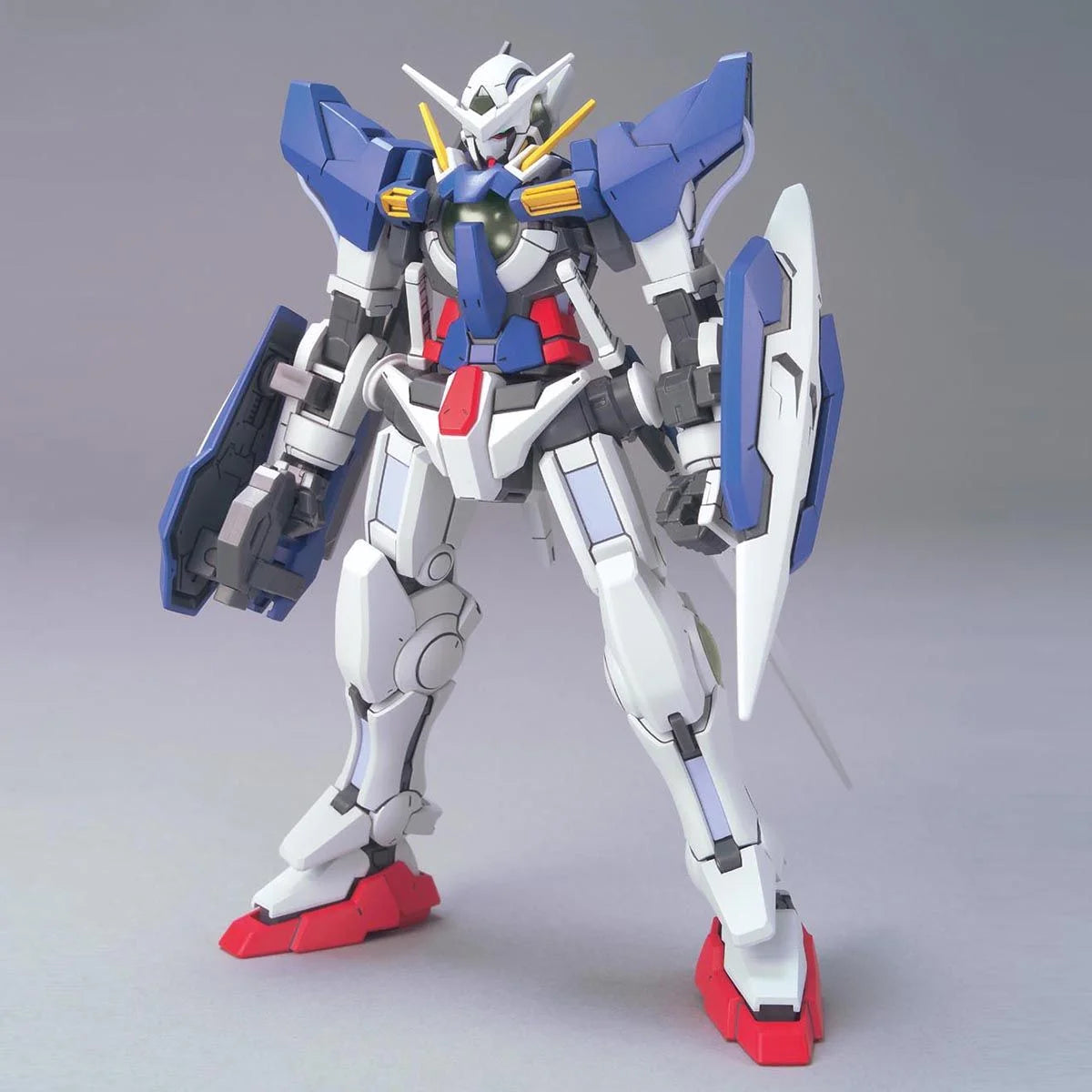 HG 1/144 Gundam Exia - Vue de face