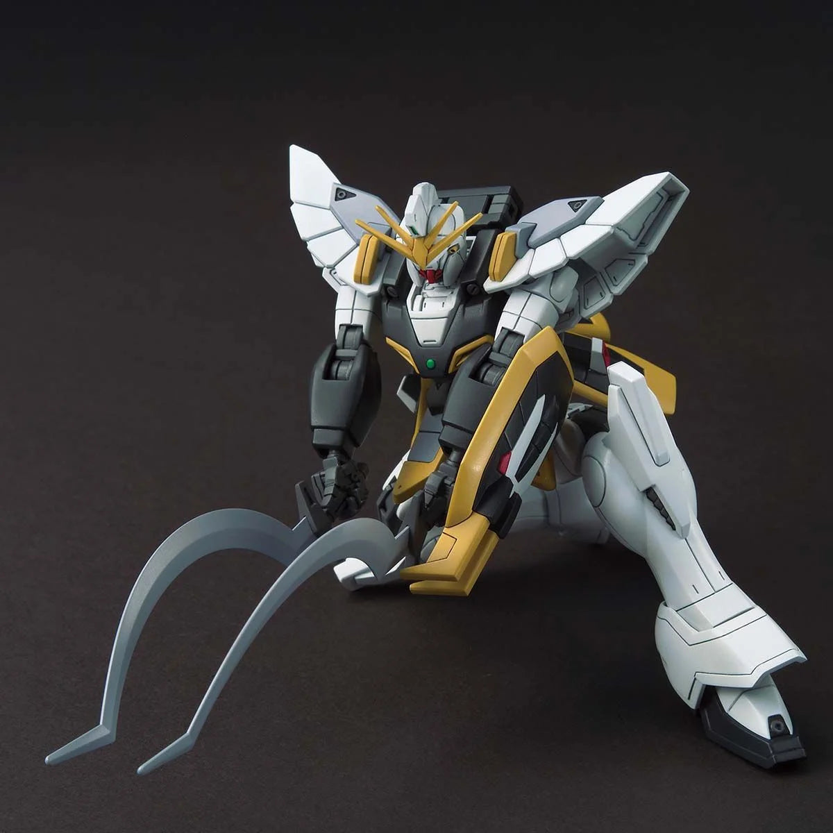 HG 1/144 XXXG-01SR Gundam Sandrock - Posing
