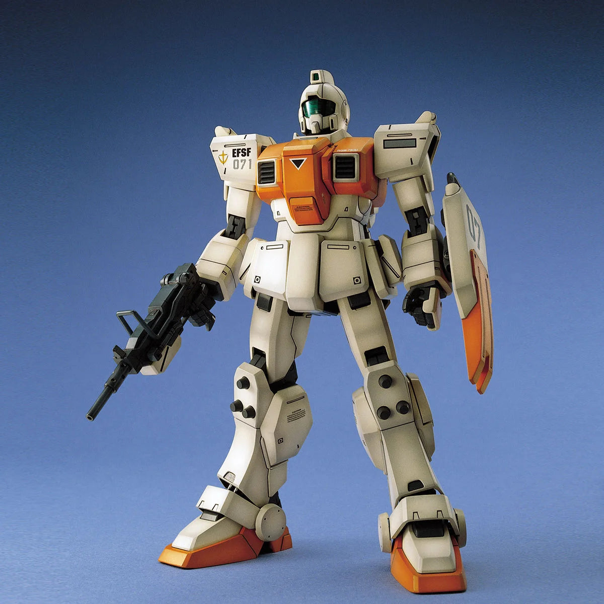 Gunpla MG 1/100 RGM-79(G) GM - Vue de face