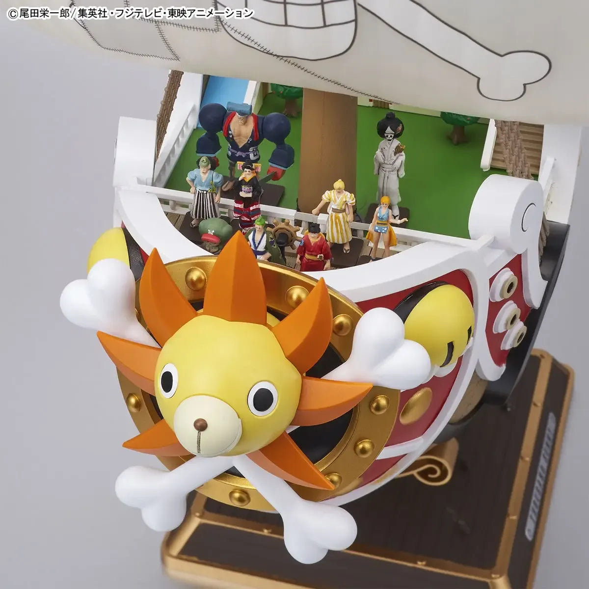 One Piece Thousand Sunny Land of Wanokuni version - Maquette montée vue avant avec figurines
