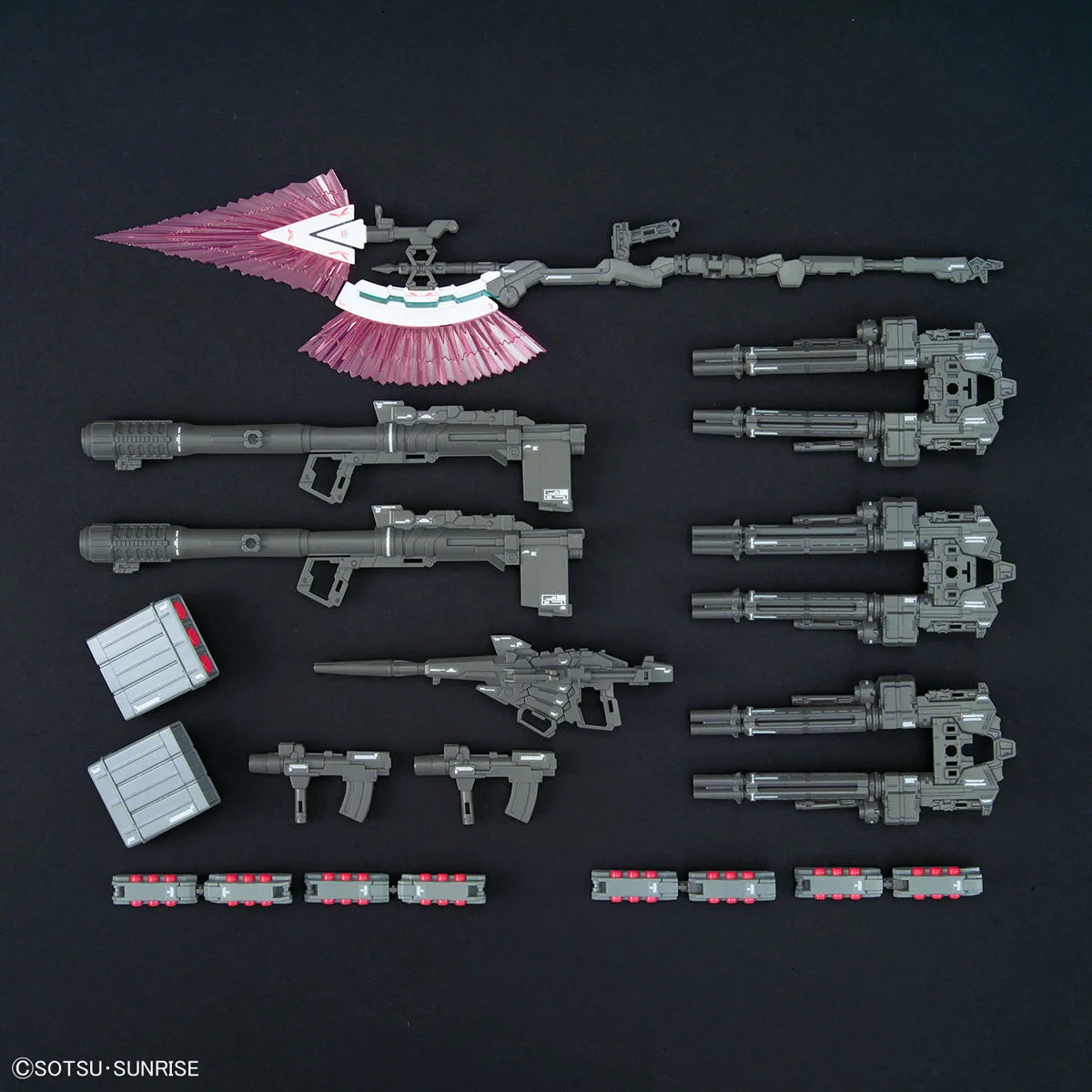 RG 1/144 RX-0 Full Armor Unicorn Gundam - Une partie des armes