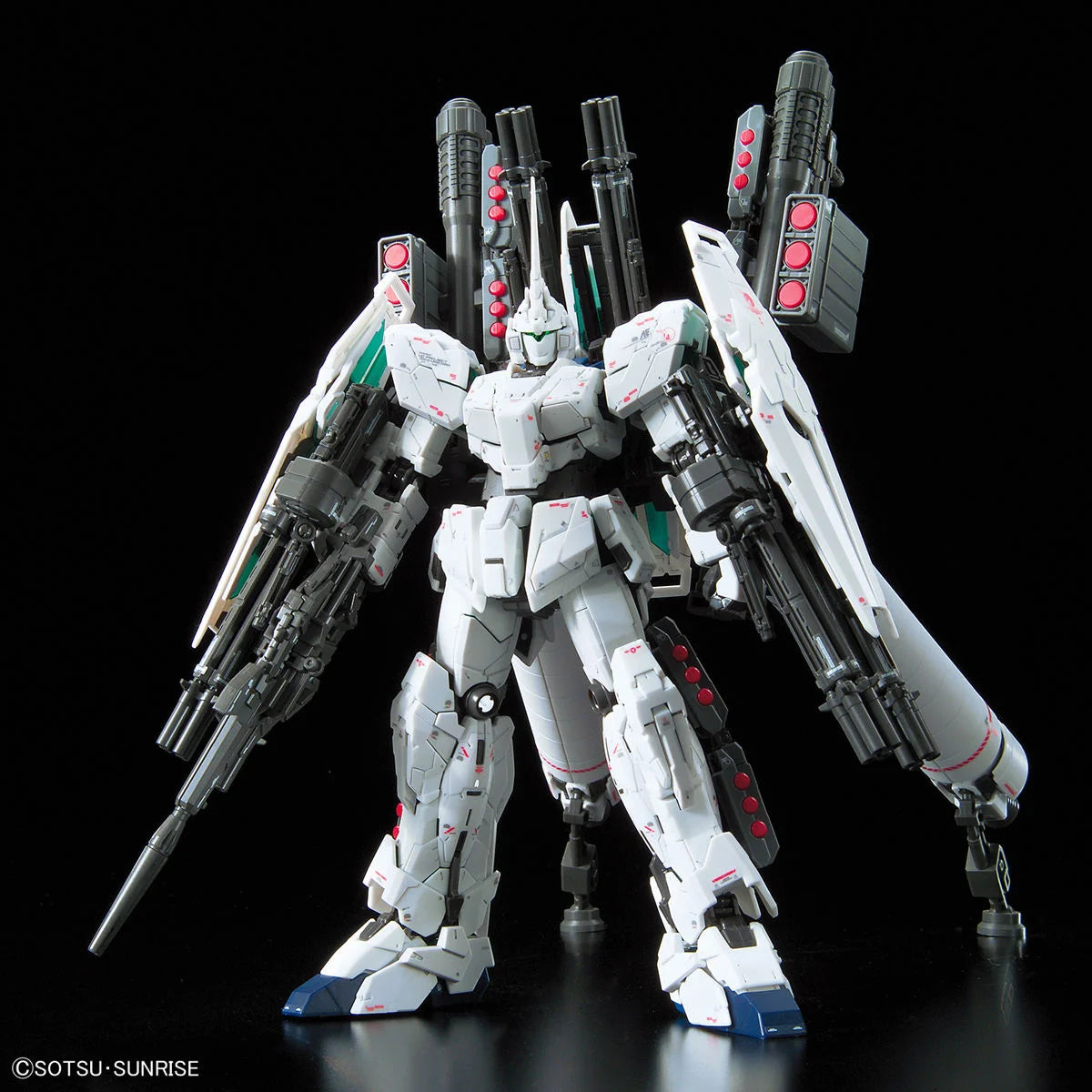 RG 1/144 RX-0 Full Armor Unicorn Gundam - Vue de face